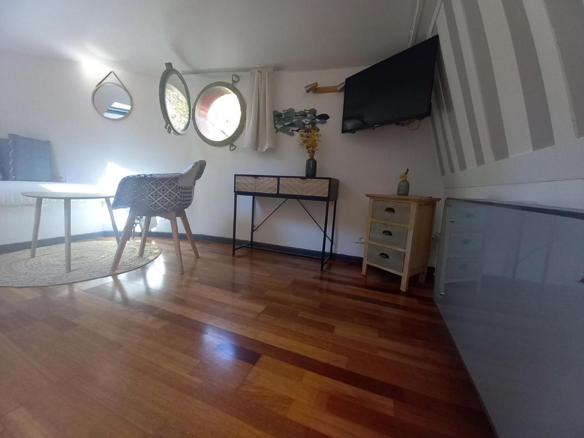 Appartement Atypique Independant Sur Peniche メス エクステリア 写真
